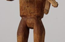 „Muzykant”, drewno pokostowane, wys.21,5 cm, MET/67206