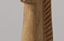 Anioł, drewno niepolichromowane, wys. 20 cm MET/67187