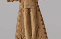Kapliczka słupkowa, drewno niepolichromowane, wym. 11,3x4,0 x2 cm, MET 67200