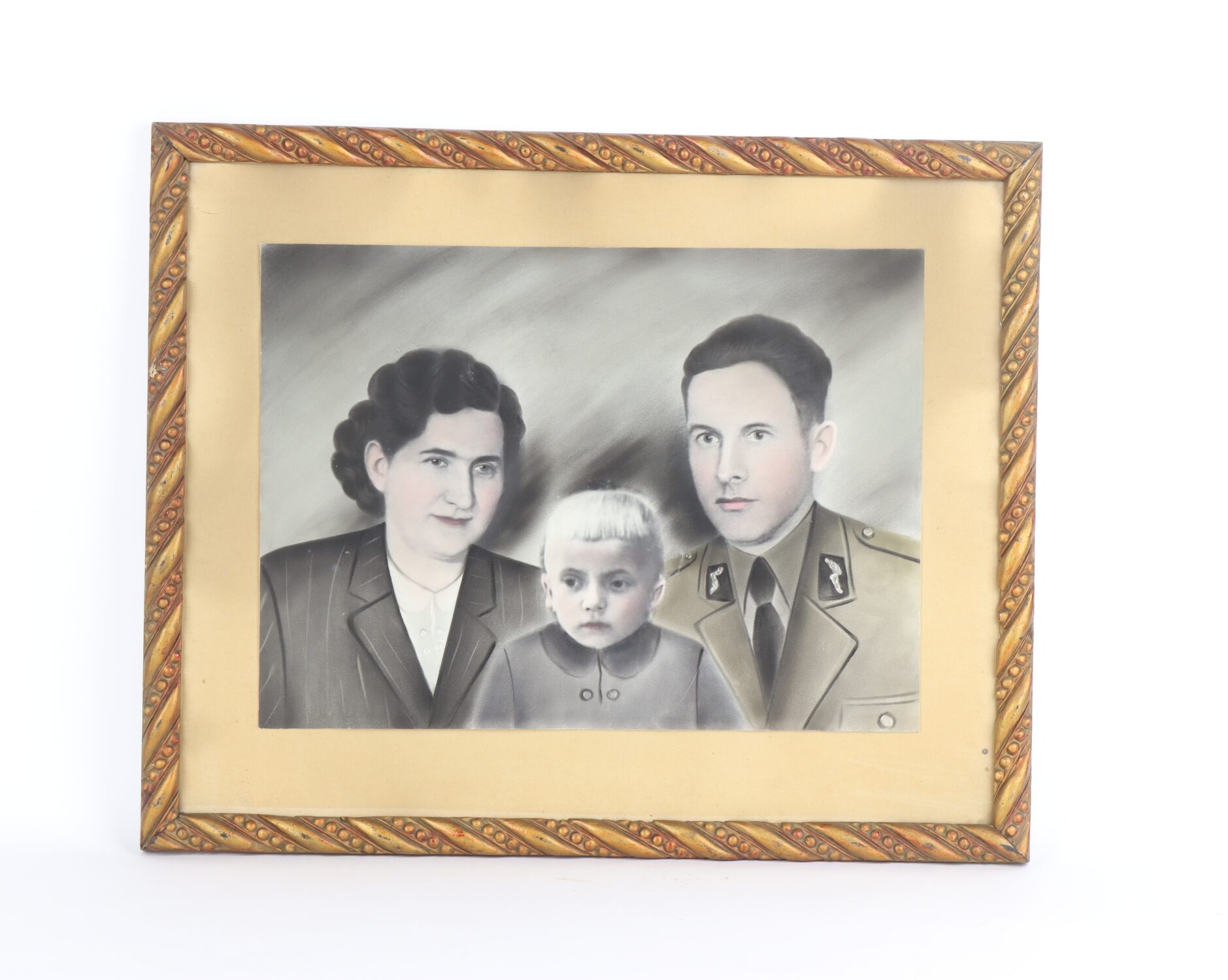 Portret pary z dzieckiem