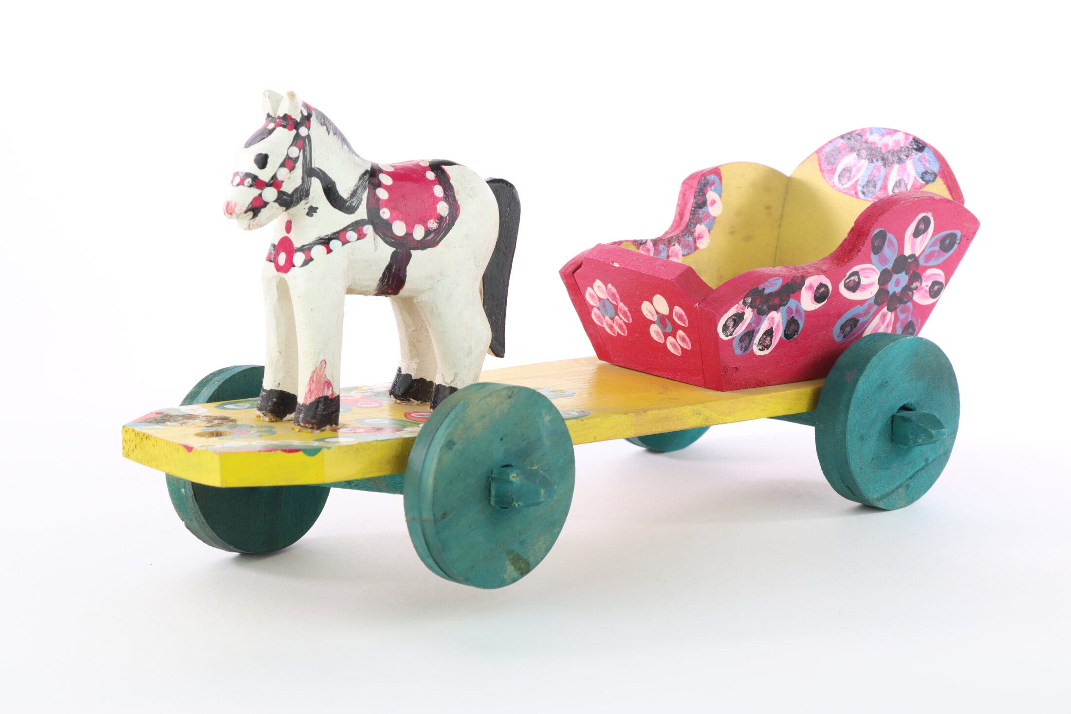 Drewniana bryczka z konikiem